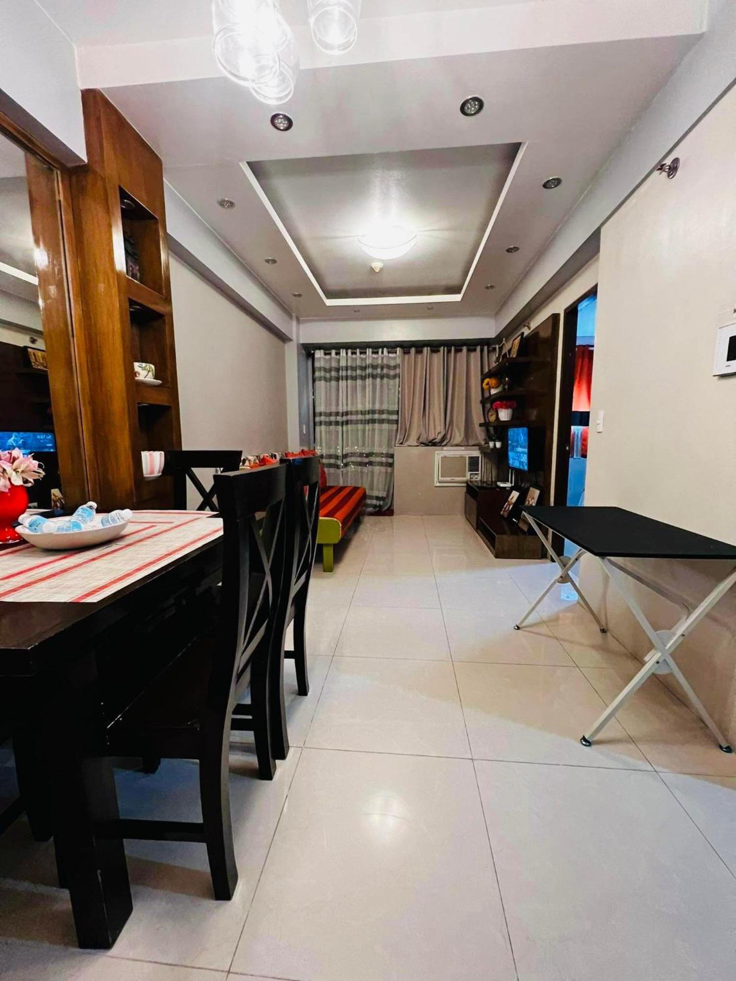One Palm Tree Villas Condominium - Studio 10Th-O Fl With Balcony - Across Terminal 3 Airport Manila Exterior foto
